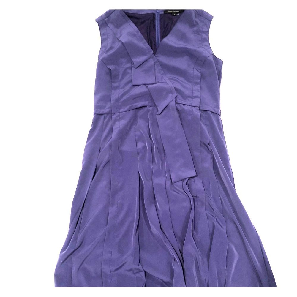 Marc Jacobs Size 12 Silk Dress pleated detail